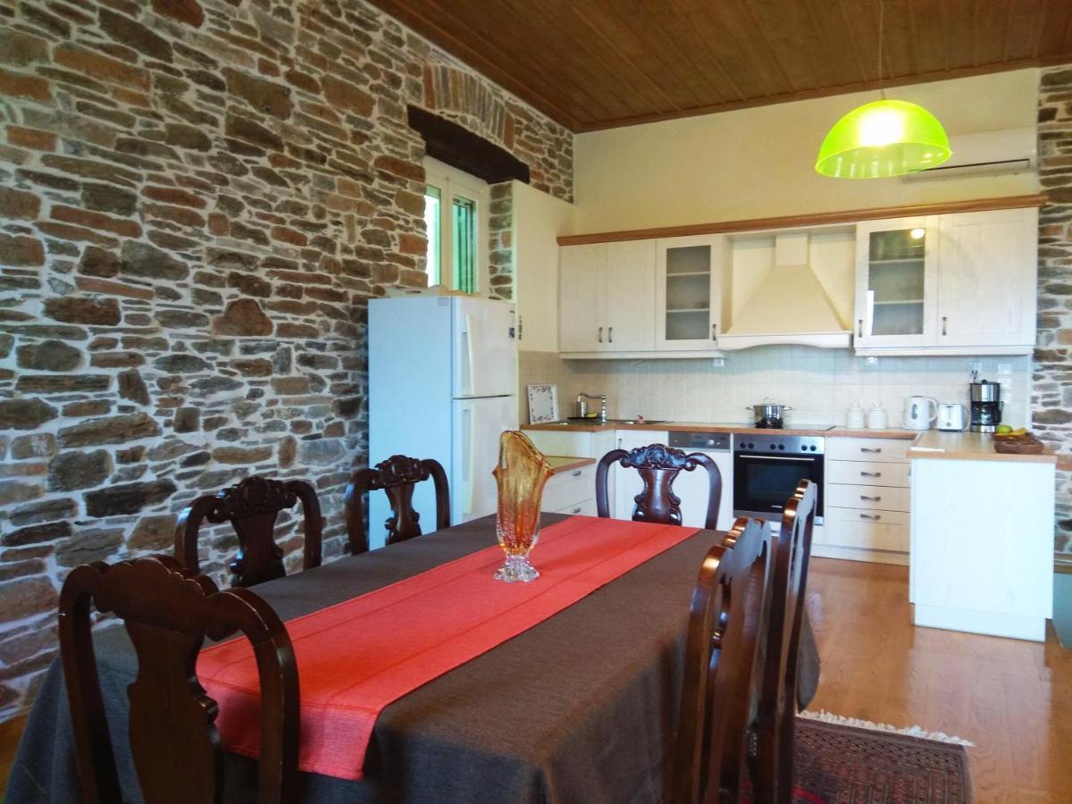 Marina Traditional Stonehouse Afétai Extérieur photo
